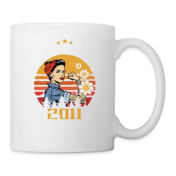 Femmes nées en mars 2011 Nées en 2011 Anniversaire 2011 - Mug blanc - blanc - Droite