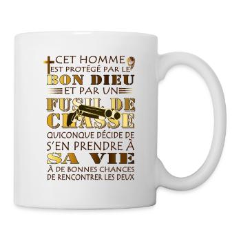 Homme Protégé par Dieu et par un Fusil de Chasse - Mug blanc - blanc - Droite