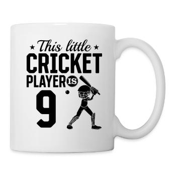This little Cricket Player is 9 Years Old - 9th Bi - Tasse - Weiß - Rechts