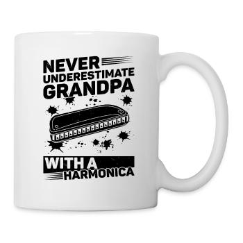 Ne sous-estimez jamais grand-père avec un harmonica - Mug blanc - blanc - Droite