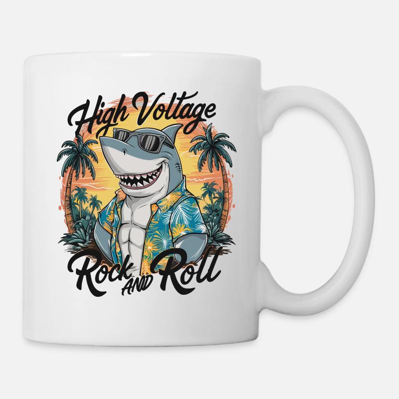 Drôle de requin avec des lunettes de soleil vacances d’été à la plage - Mug blanc - blanc
