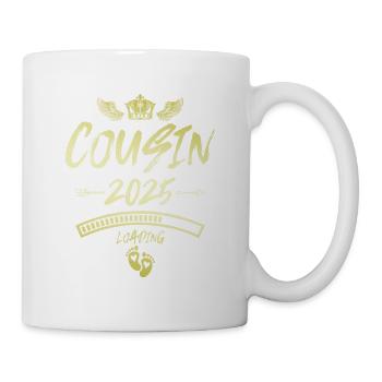 Cousin 2025 Loading Spruch - Tasse - Weiß - Rechts