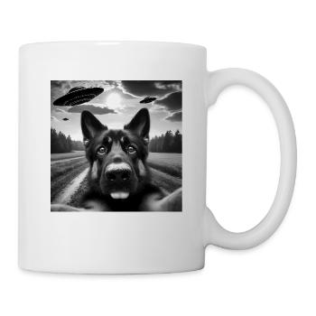 German2 Shepherd Funny GSP Selfie with UFOs Weird - Mug - white - Right