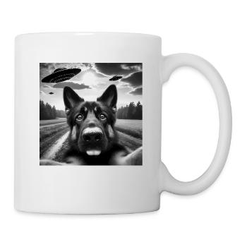 German2 Shepherd Funny GSP Selfie with UFOs Weird - Tasse - Weiß - Rechts