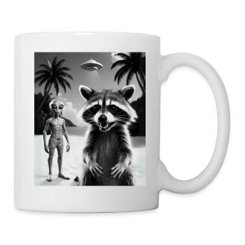 Waschbär macht ein Selfie am Strand mit Alien - Tasse - Weiß - Rechts