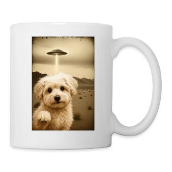 Maltipoo trifft UFO – Retro Alien Style - Tasse - Weiß - Rechts
