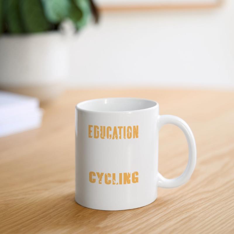 L’éducation compte, mais le cyclisme compte encore plus Mug blanc