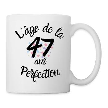 47 ans, l'âge de la perfection - Mug blanc - blanc - Droite