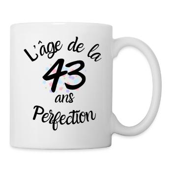43 ans, l'âge de la perfection - Mug blanc - blanc - Droite