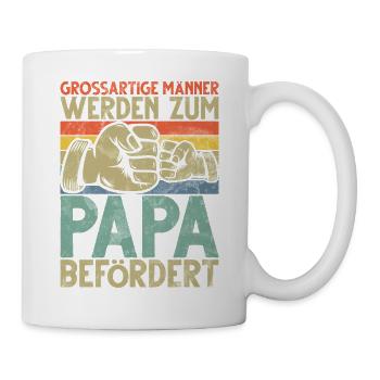 De grands hommes sont promus au rang de papa - Mug blanc - blanc - Droite