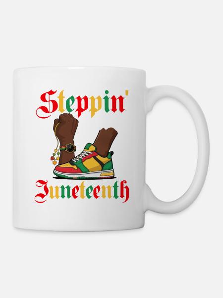 Steppin' Into Juneteenth – Schwarzer Stolz - Tasse - Weiß