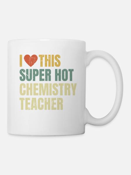 Ich liebe diesen super heißen Chemielehrer Retro - Tasse - Weiß