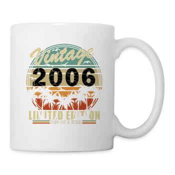 20. Geburtstag. Geboren 2006 Geschenkidee - Tasse - Weiß - Rechts
