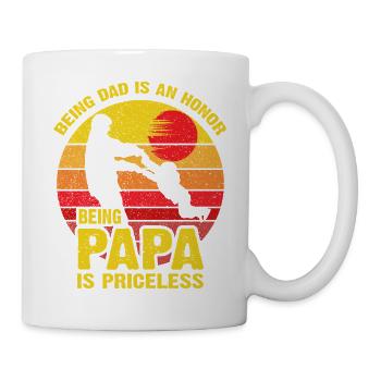 Papa Pride: Unbezahlbare Papa-Momente - Tasse - Weiß - Rechts
