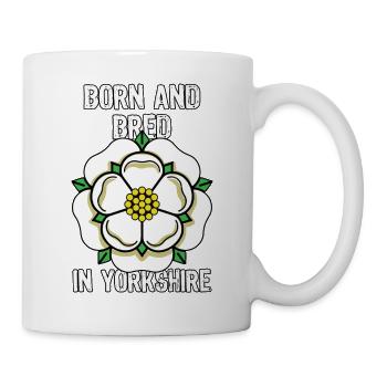 Dans le comté du Yorkshire, fière fleur du drapeau du Yorkshire - Mug blanc - blanc - Droite