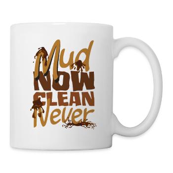 Girl on muddy obstacle course - Mug - white - Right