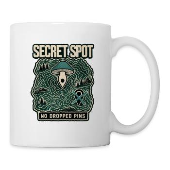 Geheimer Ort der Pilzsuche, keine fallenden Nadeln - Tasse - Weiß - Rechts
