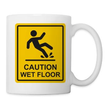 Vorsicht Nassboden-Sicherheitswarnschild Gelbes Symbol - Tasse - Weiß - Rechts