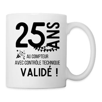 25 ans validé au controle technique anniversaire - Mug blanc - blanc - Droite