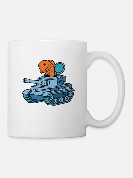 Fisch im Panzer Cartoon - Tasse - Weiß