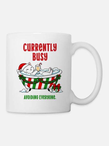 Weihnachtskatze im Schaumbad beschäftigt damit, allen aus dem Weg zu gehen - Tasse - Weiß