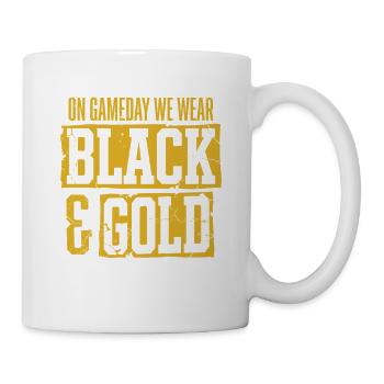 Am Spieltag tragen wir Schwarz und Gold – Fußballfan - Tasse - Weiß - Rechts