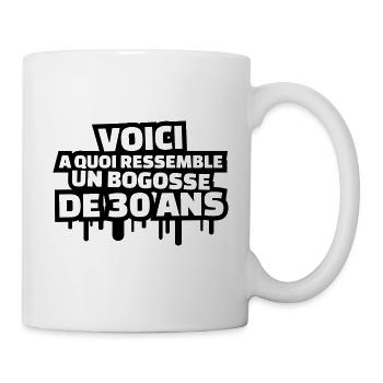 voici à quoi ressemble un bogosse de 30 ans - Mug blanc - blanc - Droite