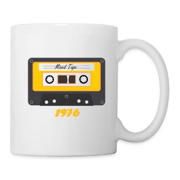 Alte Kassette - Jahrgang 1976 - Tasse - Weiß - Rechts