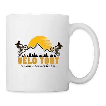 Vélo tout terrain à travers les bois - Mug blanc - blanc - Droite