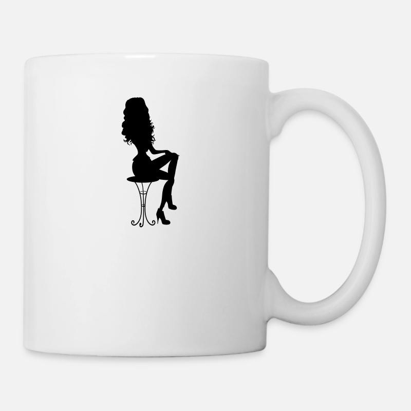 Femme sur une chaise - Mug blanc - blanc