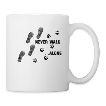 Ne jamais marcher seul chien chien patte impression de chaussures - Mug blanc - blanc - Droite