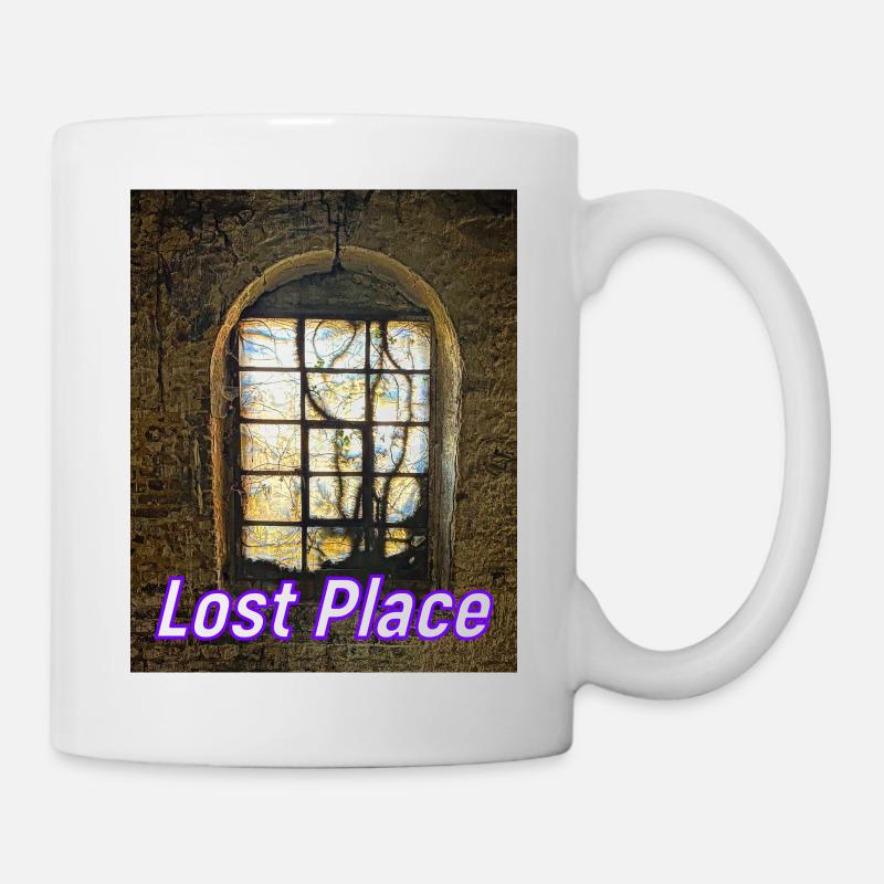 The window to the courtyard - Mug - white