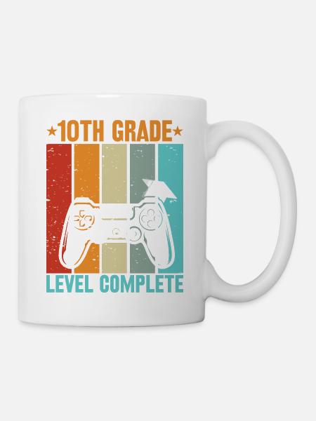 10. Klasse. Level abgeschlossen. Kleidung für Gamer. - Tasse - Weiß
