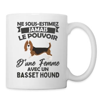 Chien de race basset hound - Mug blanc - blanc - Droite