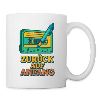 Retro-Kassette mit Stift und Aufschrift 90'er - Tasse - Weiß - Rechts