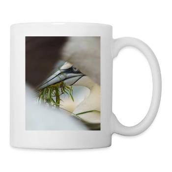 Ein Basstölpel gerahmt, aber andere Basstölpel - Tasse - Weiß - Rechts