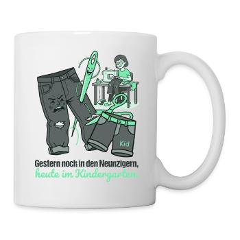 Lustiges Upcycling Jeans Kindergarten Näh Design - Tasse - Weiß - Rechts