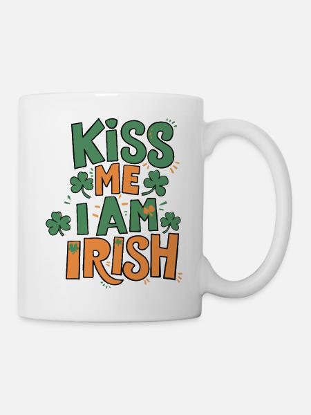 Küss mich, ich bin irischer St. Patrick Design - Tasse - Weiß