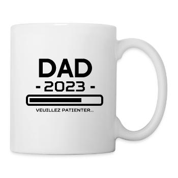 Dad 2023 Veuillez Patienter Cadeau Papa 2023 - Mug blanc - blanc - Droite
