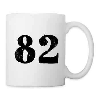 82 Zahl Trikot - Tasse - Weiß - Rechts