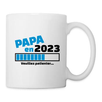 papa en 2023 veuillez patienter - futur papa - Mug blanc - blanc - Droite
