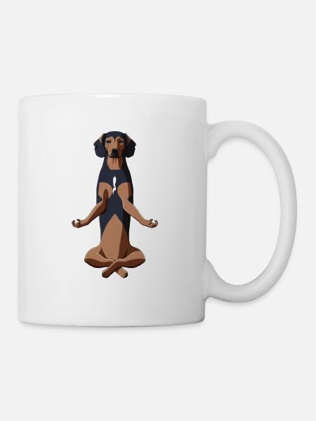 Meditierender Tiroler Bracke Hund - Tasse - Weiß