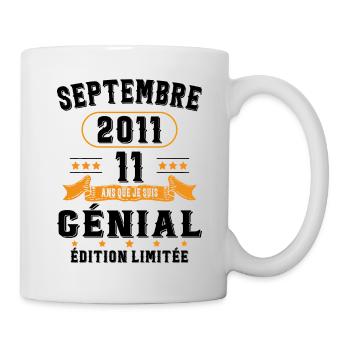 11 Ans Anniversaire Vintage Né(e) Septembre 2011 - Mug blanc - blanc - Droite