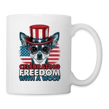 Chihuahua célèbre la liberté avec un woof - Mug blanc - blanc - Droite
