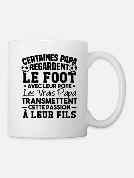Papa transmettent cette passion foot à leur fils - Mug blanc - blanc