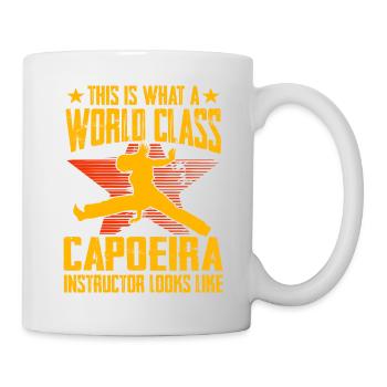 So sieht ein Weltklasse-Capoeira-Instruktor aus - Tasse - Weiß - Rechts