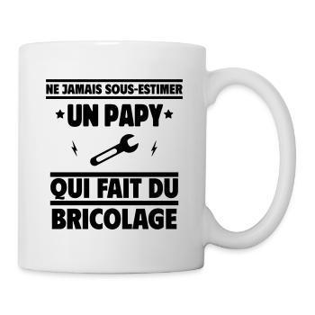 Ne jamais sous-estimer un papy bricoleur - Mug blanc - blanc - Droite