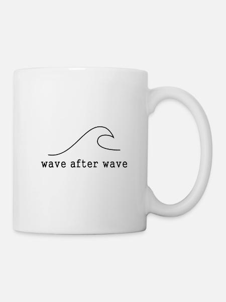 Wave after wave - Mug - white