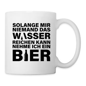 Wasser reichen Bier. - Tasse - Weiß - Rechts