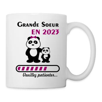 Grande soeur en 2023, bientôt soeur, naissance - Mug blanc - blanc - Droite